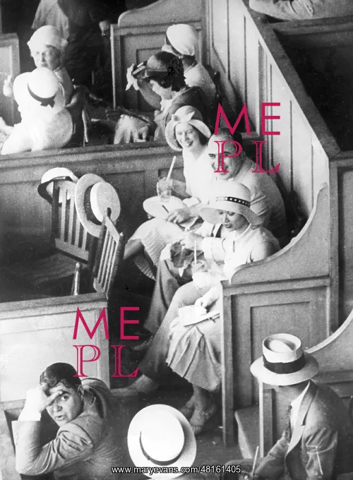 : Al Capone, American Gangster, in the company of two ladies on a racetrack near Chicago : Al Capone, American Gangster, in the company of two ladies on a racetrack near Chicago