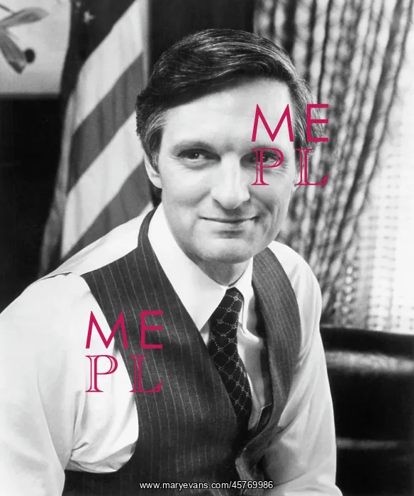 : Alan Alda - man - actor - celebrity - entertainment : Alan Alda - man - actor - celebrity - entertainment