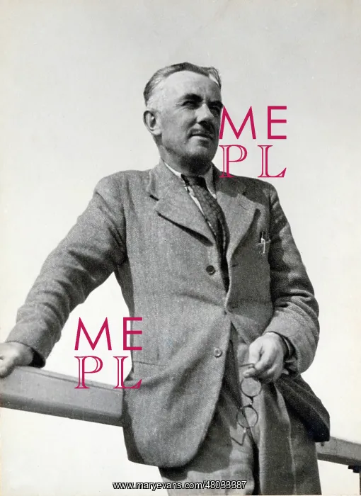  : Alan Fraser on board Goddess in 1928