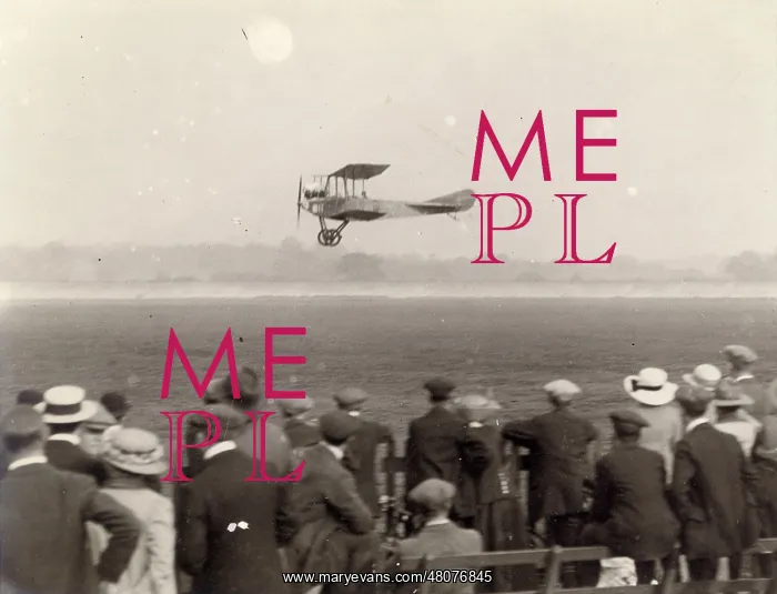 : Albatross B1 at Hendon in June 1914 : Albatross B1 at Hendon in June 1914