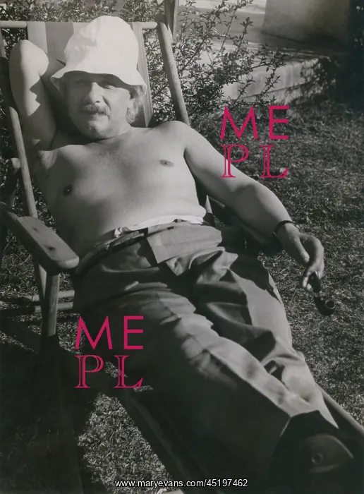 : Albert Einstein (1879-1955), sunbathing ? : Albert Einstein (1879-1955), sunbathing ?