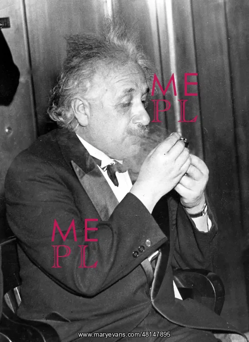 : Albert Einstein, 1936 : Albert Einstein, 1936