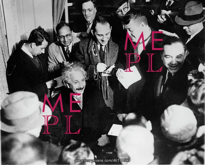 : Albert Einstein : Albert Einstein