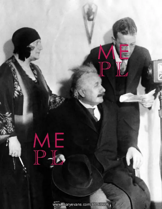 : Albert Einstein : Albert Einstein
