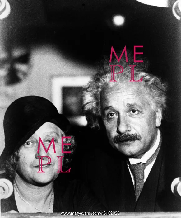 : Albert Einstein : Albert Einstein