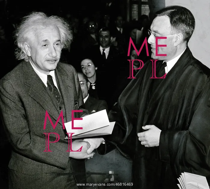 : Albert Einstein - U.S. citizenship - physicist : Albert Einstein - U.S. citizenship - physicist