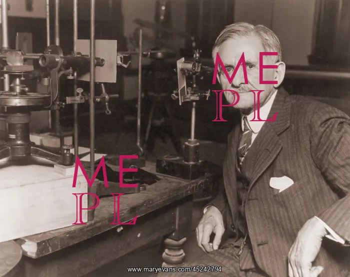 : Albert Michelson (1852-1931), in his laboratory ? : Albert Michelson (1852-1931), in his laboratory ?