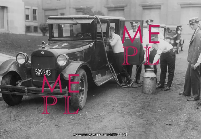: Alcohol smuggling during the prohibition in the USA : Alcohol smuggling during the prohibition in the USA