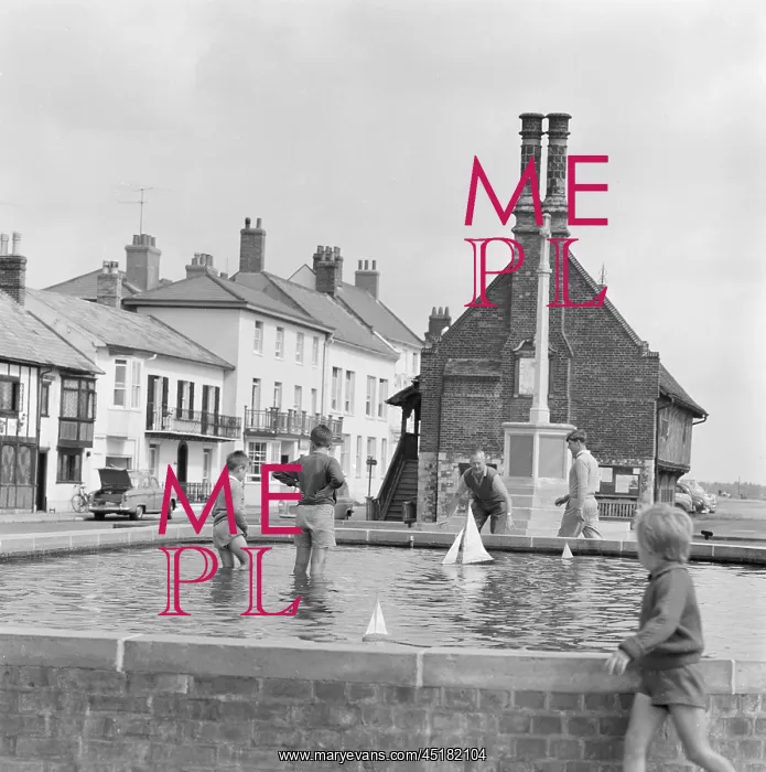 : Aldeburgh, Suffolk : Aldeburgh, Suffolk