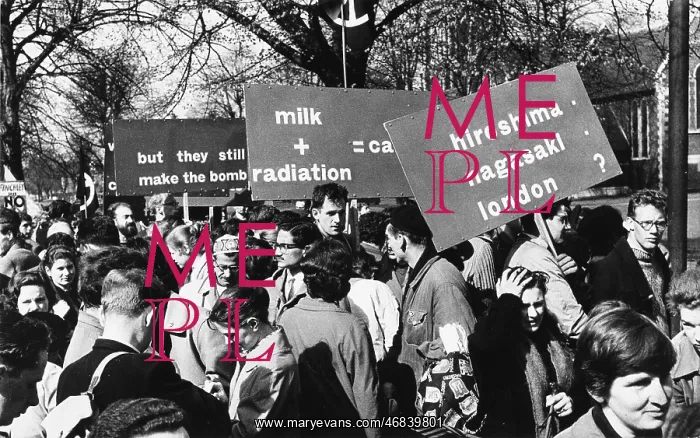 : Aldermaston Marchers with placards : Aldermaston Marchers with placards