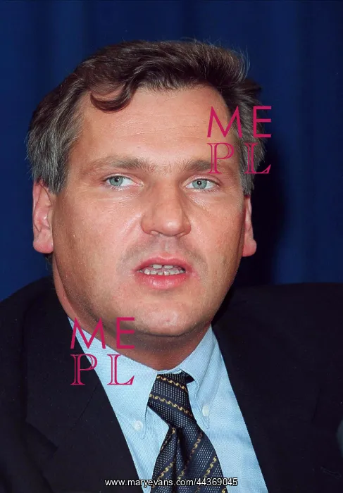 : Aleksander Kwasniewski