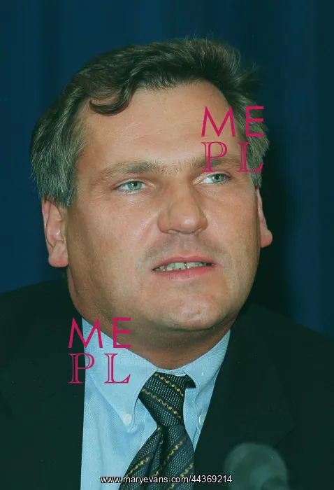  : Aleksander Kwasniewski