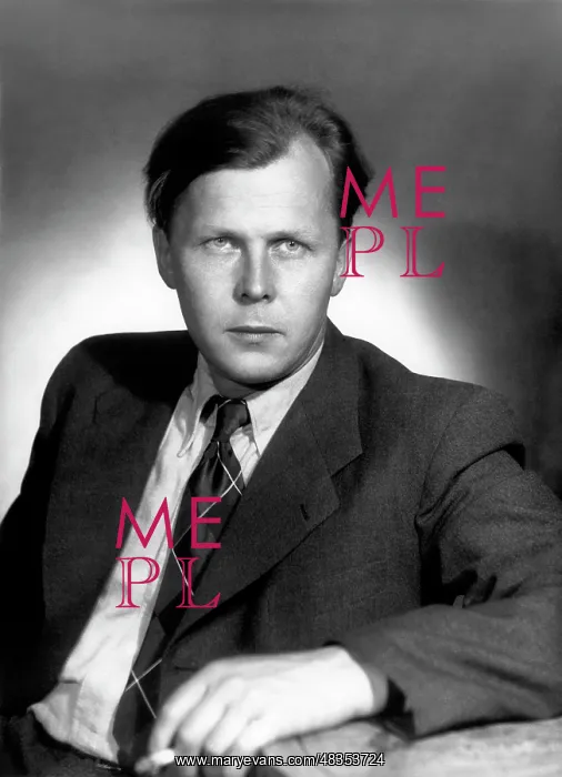 : Aleksander Tvardovsky, 1947 : Aleksander Tvardovsky, 1947
