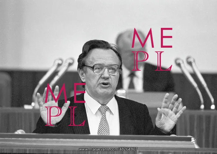 : Ales Adamovich, 1989 : Ales Adamovich, 1989
