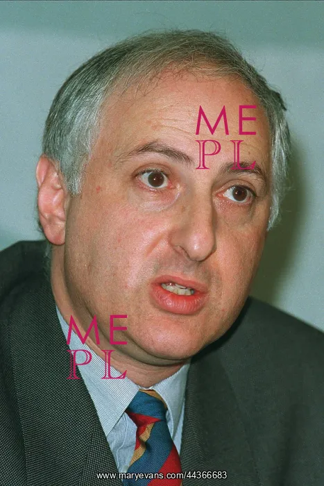  : Alex Carlile MP
