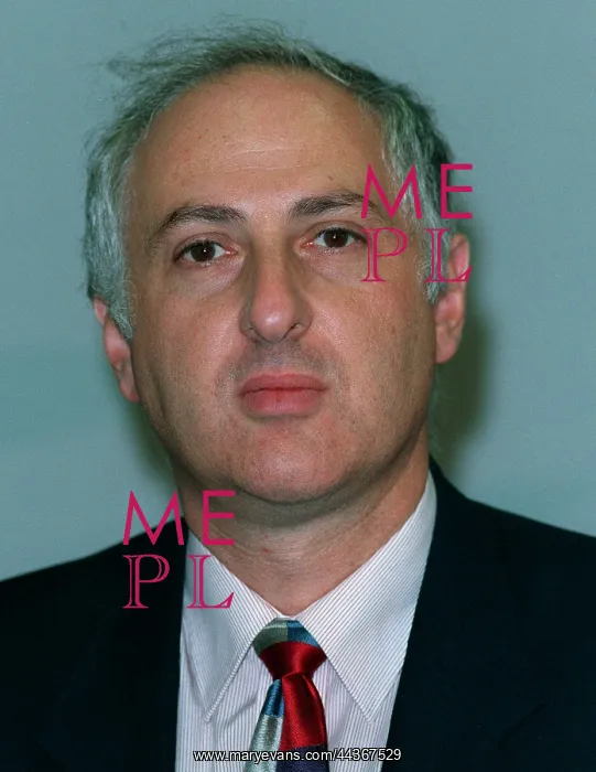  : Alex Carlile MP