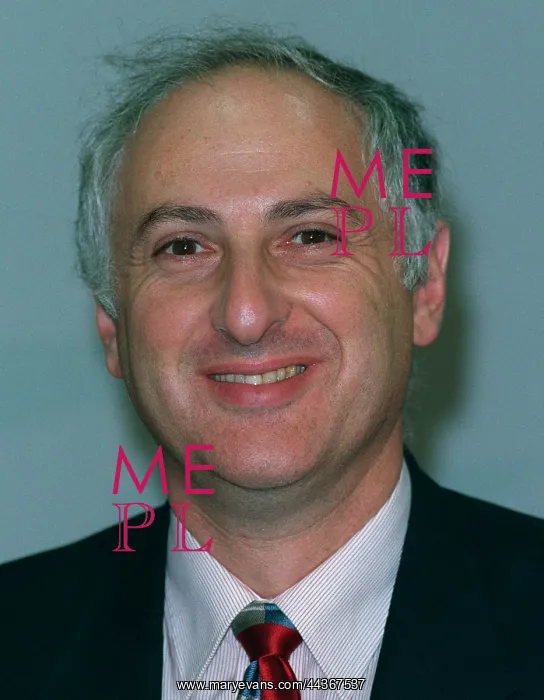  : Alex Carlile MP