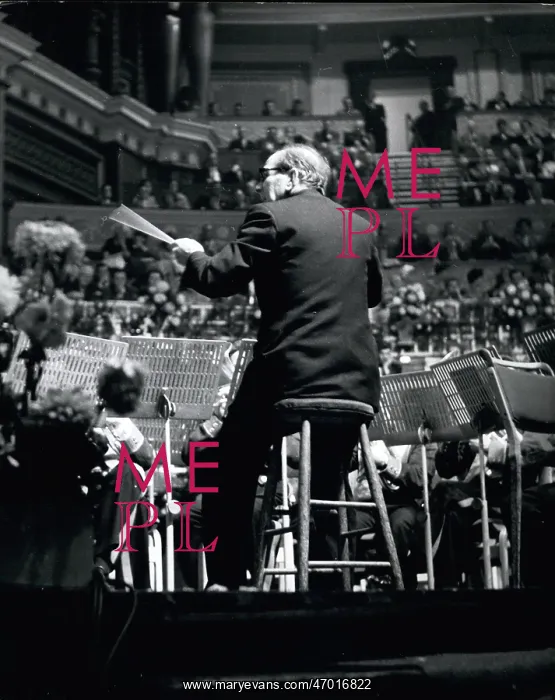 : Alex Mortimer conducts brass band, Royal Albert Hall : Alex Mortimer conducts brass band, Royal Albert Hall