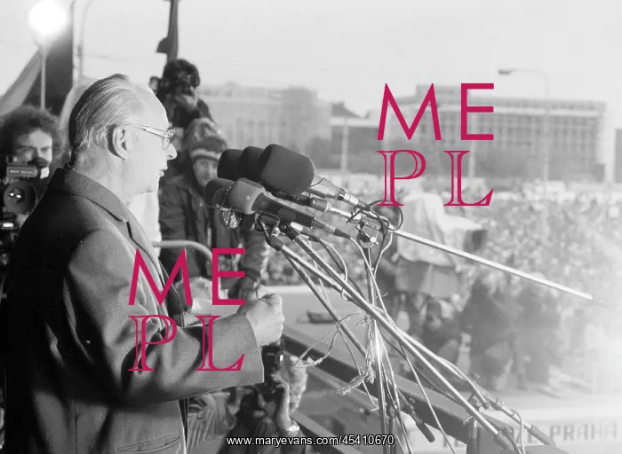 : Alexander Dubcek - demonstration - Letna - speech - address : Alexander Dubcek - demonstration - Letna - speech - address