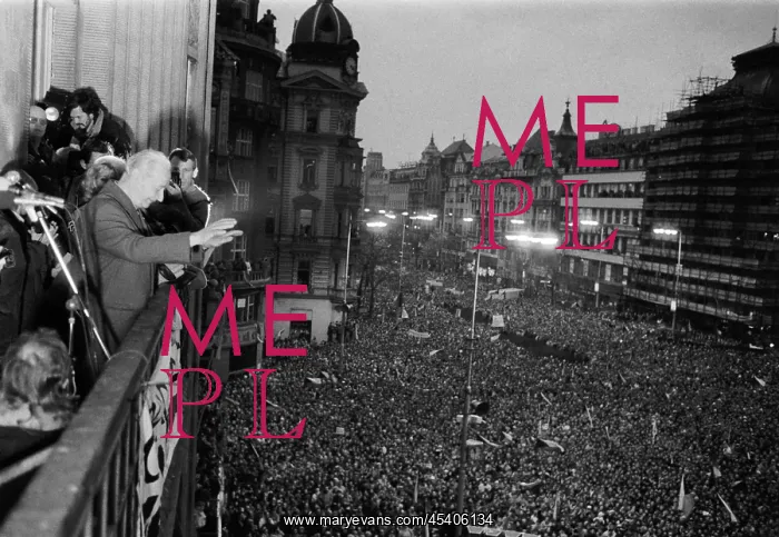  : Alexander DUBCEK - Melantrich - demonstration