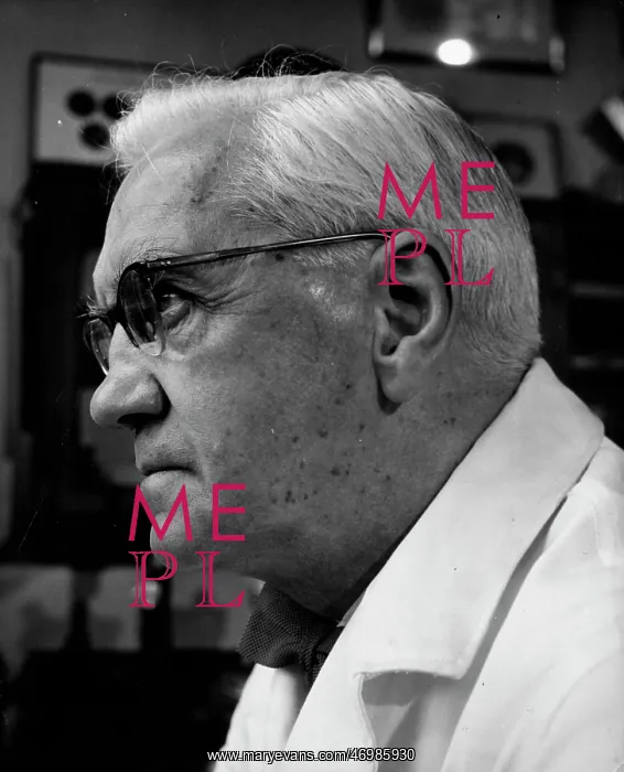 : Alexander Fleming, biologist and pharmacologist : Alexander Fleming, biologist and pharmacologist