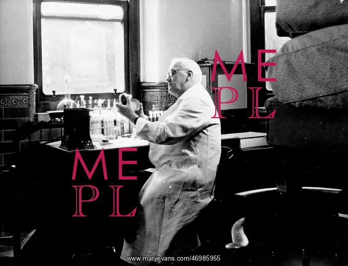 : Alexander Fleming, biologist and pharmacologist : Alexander Fleming, biologist and pharmacologist