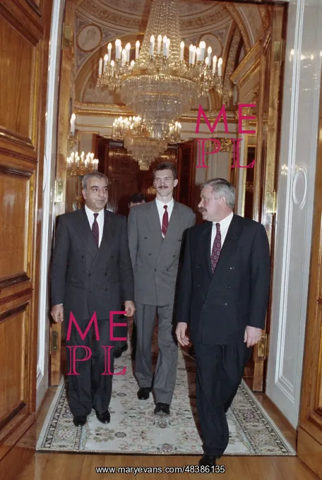  : Alexander Rutskoy