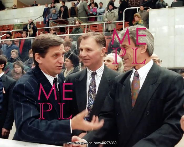 : Alexander Tikhonov, Viktor Tikhonov, and Igor Dmitriev, 1992 : Alexander Tikhonov, Viktor Tikhonov, and Igor Dmitriev, 1992