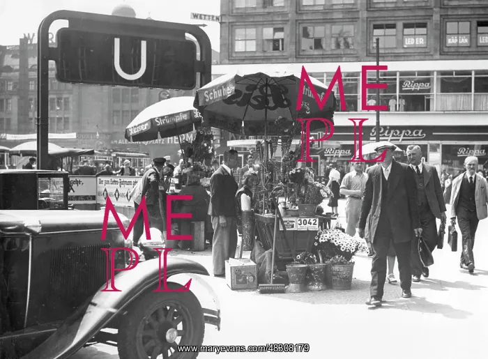: Alexanderplatz, 1934 : Alexanderplatz, 1934