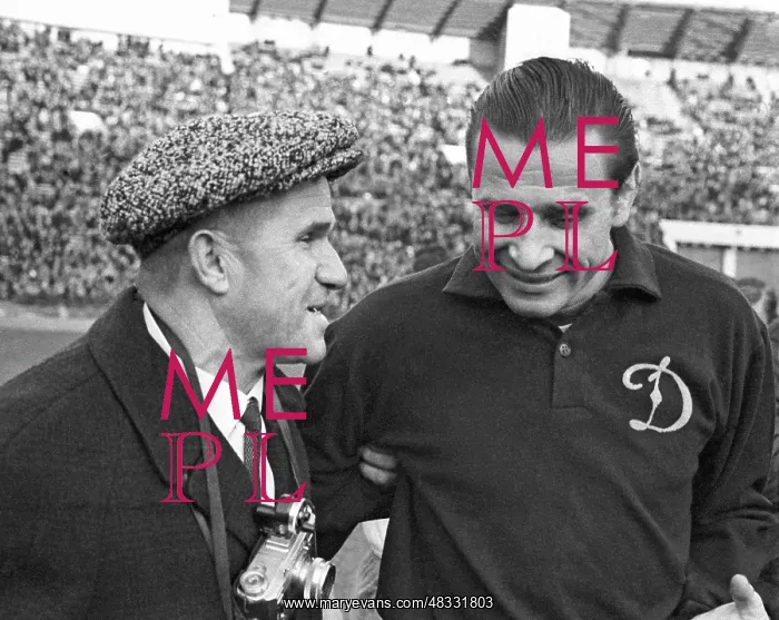 : Alexei Khomich and Lev Yashin, 1970 : Alexei Khomich and Lev Yashin, 1970