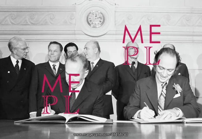 : Alexei Kosygin and Pierre Trudeau, 1971 : Alexei Kosygin and Pierre Trudeau, 1971