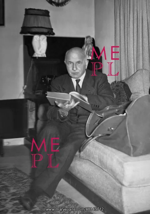 : Alexis Carrel in his flat, 1941 : Alexis Carrel in his flat, 1941