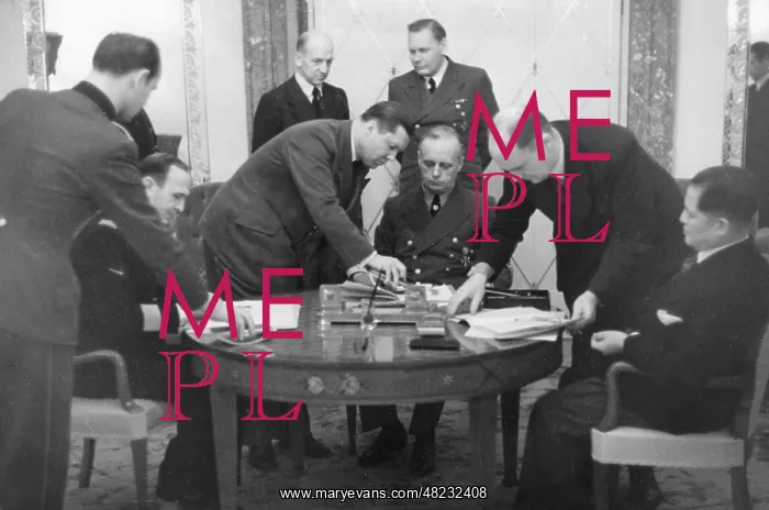 : Alfieri, Ribbentrop and Oshima sign an agreement on join : Alfieri, Ribbentrop and Oshima sign an agreement on join