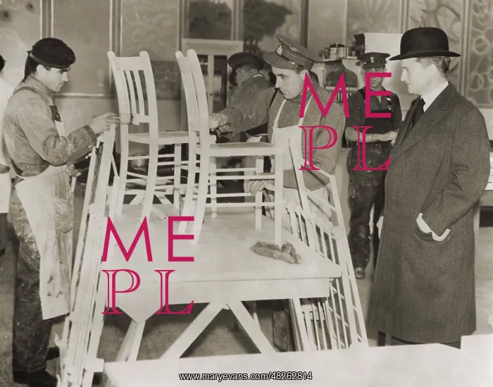 : Alfred Duff Cooper in Aldershot, 1936 : Alfred Duff Cooper in Aldershot, 1936