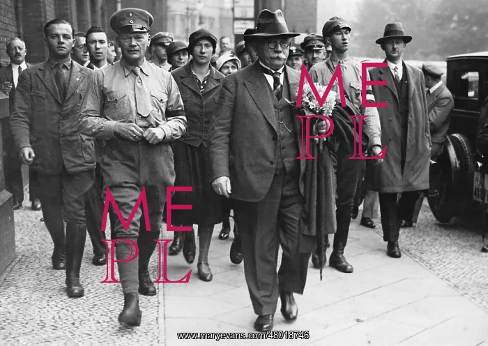 : Alfred Hugenberg in Berlin, 1932 : Alfred Hugenberg in Berlin, 1932
