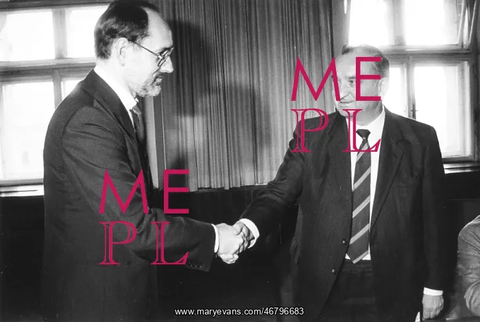 : Alfred Worm and Fred Sinowatz : Alfred Worm and Fred Sinowatz