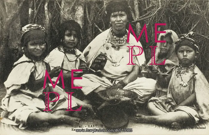 : Algeria - Kabyle Family : Algeria - Kabyle Family