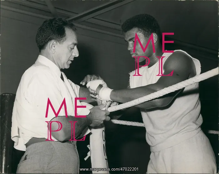 : Ali Trains for Copper Fight : Ali Trains for Copper Fight
