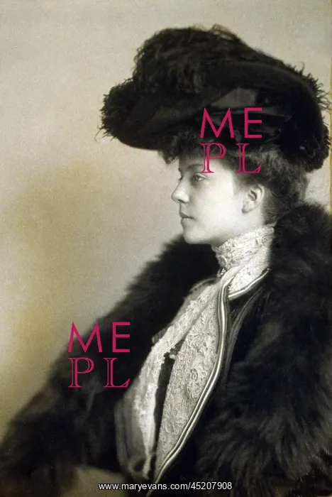 : Alice Roosevelt (1884-1980), in a white ? : Alice Roosevelt (1884-1980), in a white ?