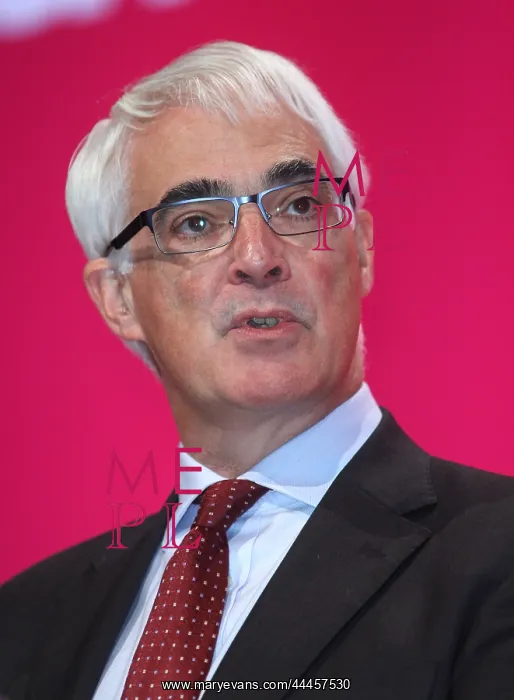  : Alistair Darling MP