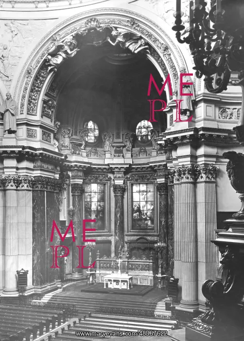 : Altar room in the Berlin Cathedral, 1934 : Altar room in the Berlin Cathedral, 1934