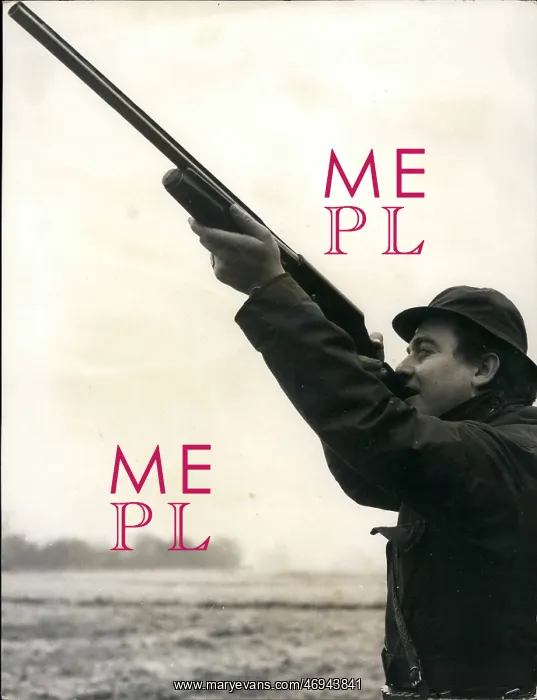 : Alvaro, restaurant proprietor, shooting birds, Essex : Alvaro, restaurant proprietor, shooting birds, Essex