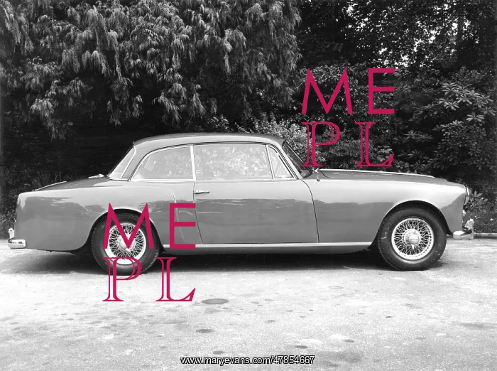 : Alvis TD21 Three Litre TD21 coupe : Alvis TD21 Three Litre TD21 coupe