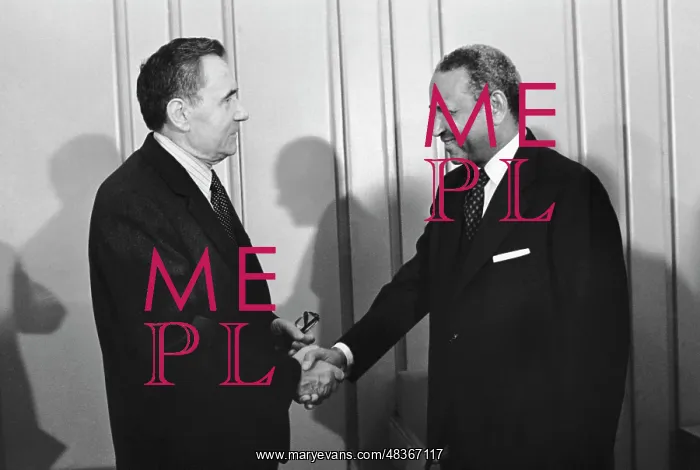 : Amadou Mahtar M'Bow visits USSR : Amadou Mahtar M'Bow visits USSR