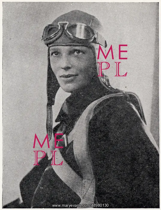 : Amelia Earhart : Amelia Earhart