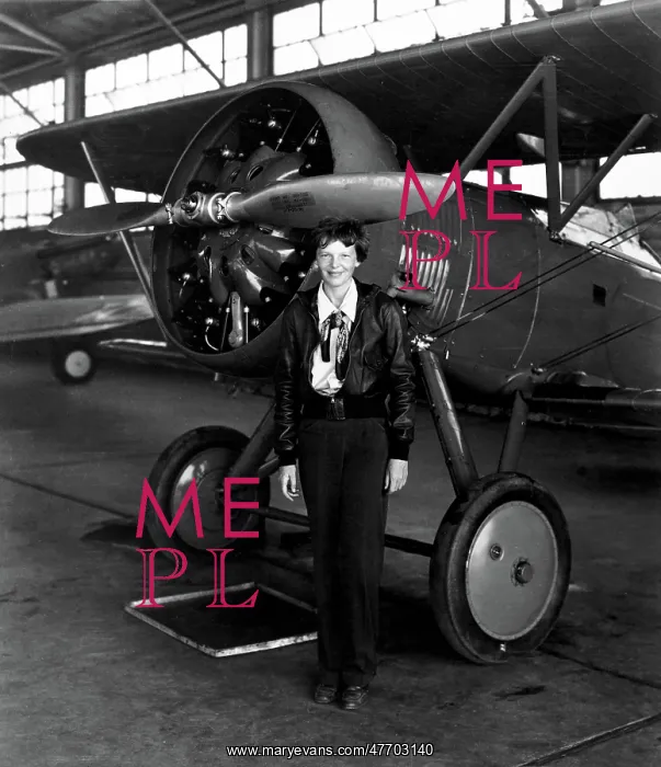 : Amelia Earhart, American Aviatrix : Amelia Earhart, American Aviatrix