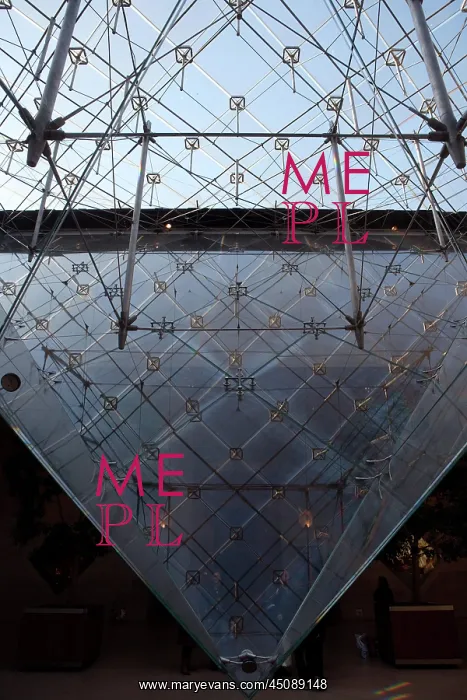 : American architect I M Pei's pyramid at the Louvre : American architect I M Pei's pyramid at the Louvre