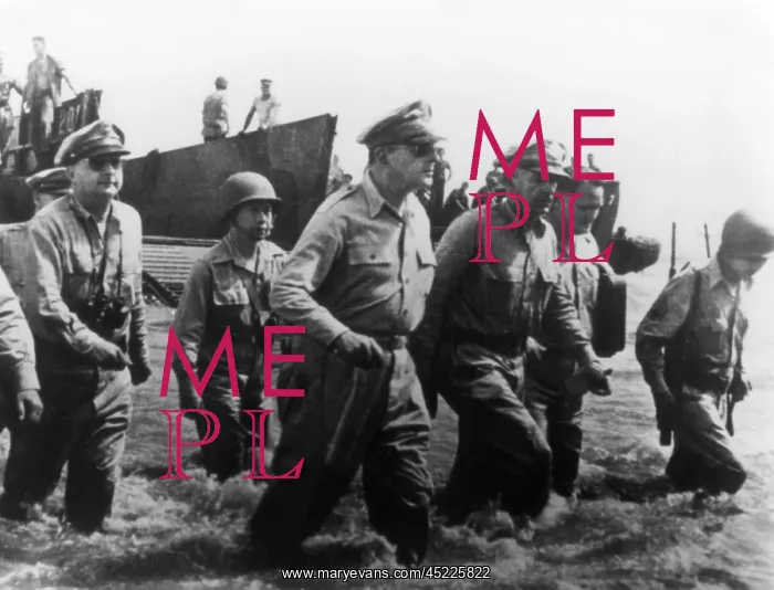 : AMERICAN CAESAR, General Douglas MacArthur ? : AMERICAN CAESAR, General Douglas MacArthur ?