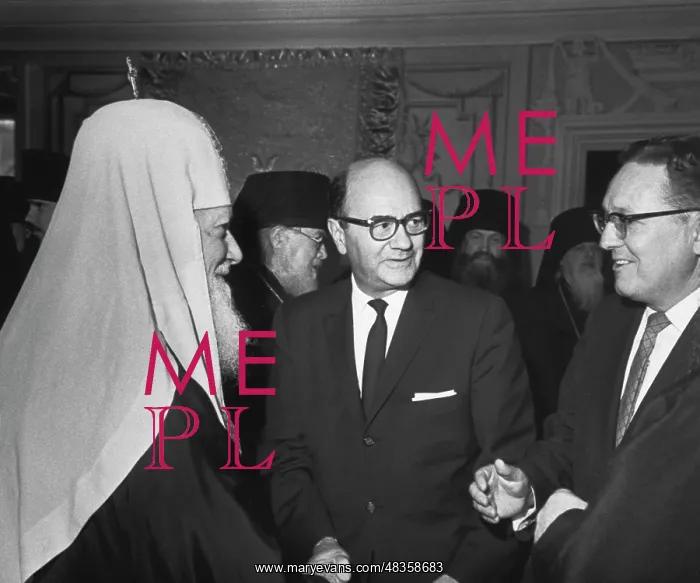 : American clergies visit USSR : American clergies visit USSR