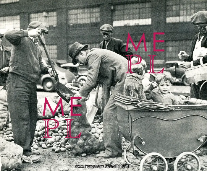 : The American Depression - 1930s. Children faced : The American Depression - 1930s. Children faced